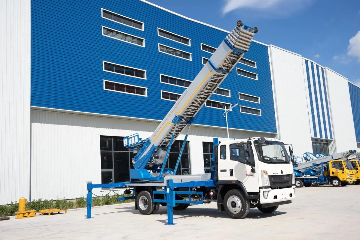 安平县小型云梯车上料车租赁多少钱