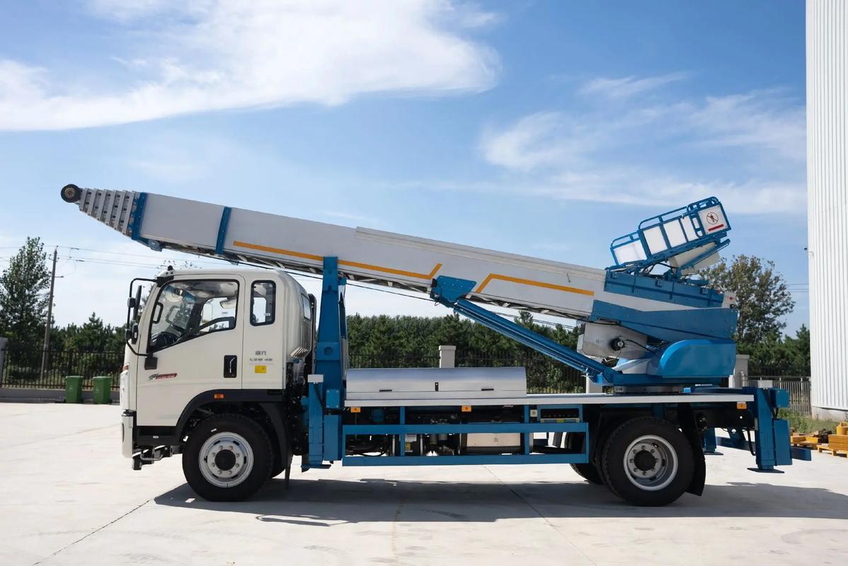 安平县云梯上料车租赁费用