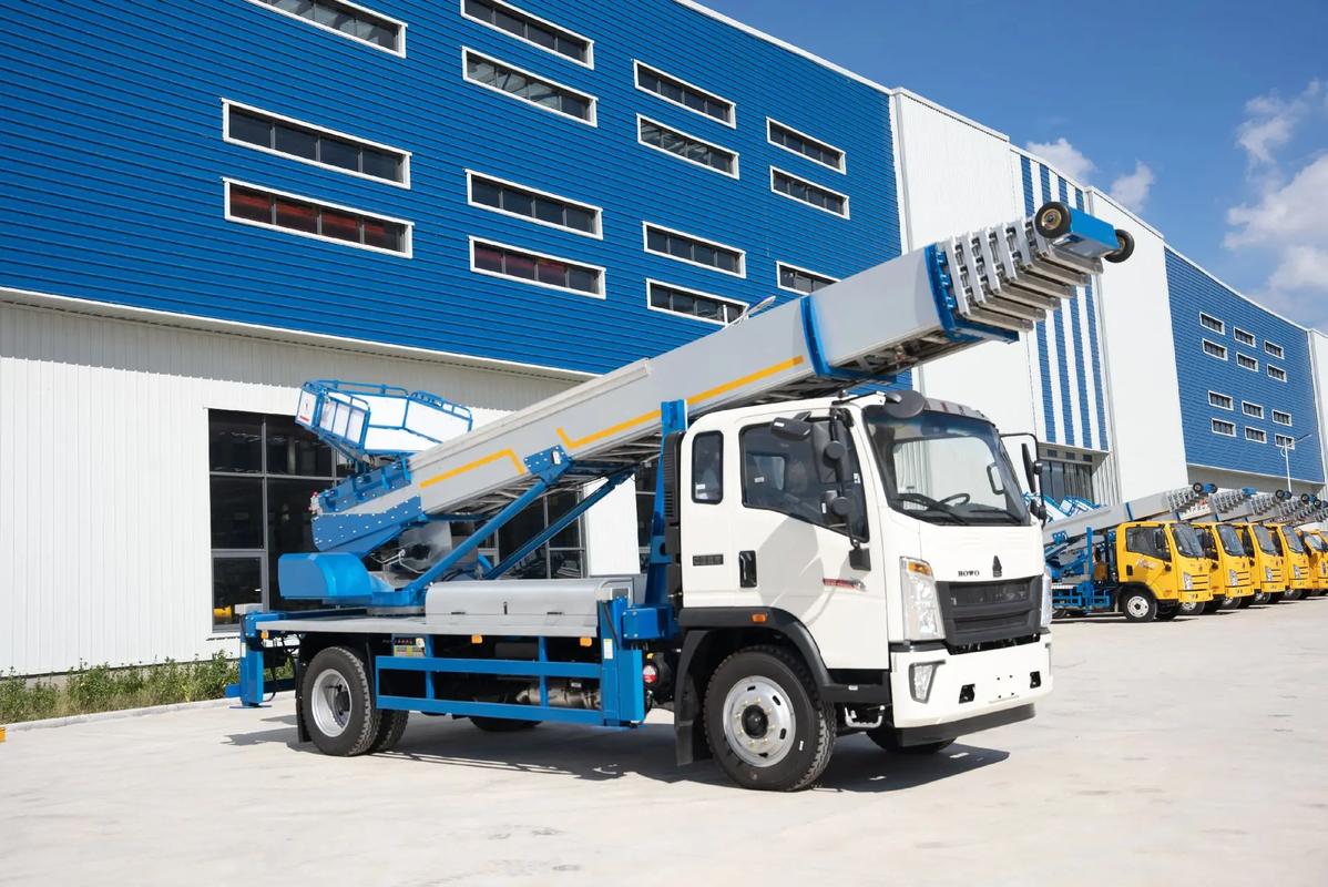 安平县出租云梯车高空作业车 建筑垃圾搬运